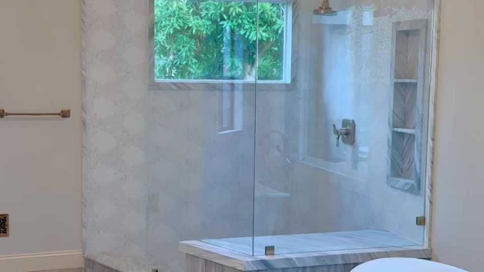 Stonegate, Alamo - Serene Primary Bath